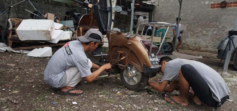 bengkel modifikasi motor bensin jadi motor listrik by motogila copy